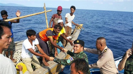 UNHCR concerned about safety of 56 Rohingya refugees in stormy seas