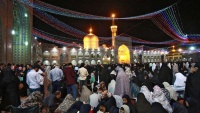 イラン北東部マシュハドにあるシーア派八代目イマーム、レザーの聖廟におけるマブアスの祝日