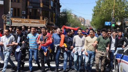 (FOTO) Proteste in Armenia - 2
