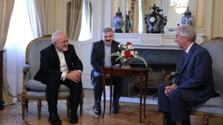 Irans Außenminister und Präsident Uruguays erörtern bilaterale Beziehungen