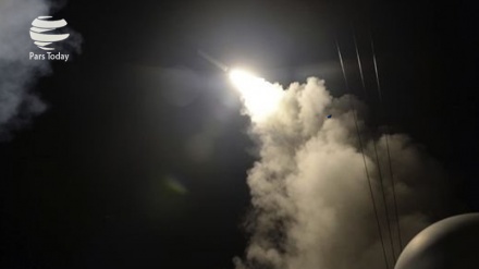 Sistemi anti-ajror i Sirisë, rrëzon 13 raketa