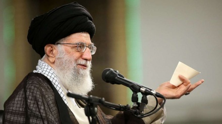 Ajatollah Khamenei anlässlich des 15. Schabans und Tag des Arbeiters    