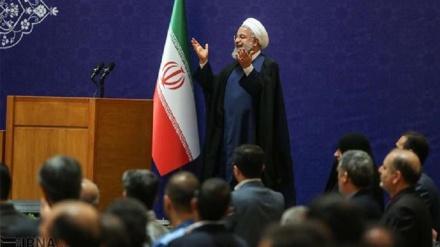 イラン大統領、「敵の最大の陰謀感は、失望を植えつけること」