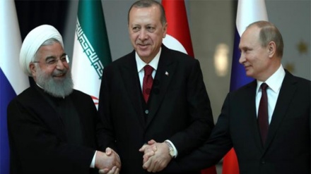 Presidentët e Iranit, Rusisë dhe Turqisë zotohen të bashkëpunojnë për të arritur paqen e qëndrueshme në Siri