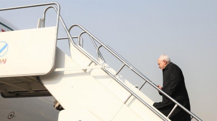 Menelisik Lawatan Zarif ke Moskow Mengikuti Pertemuan Segi Tiga