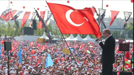 Erdogan; në moto internacionalizmin islamik, në veprim nacionalizmin osman!