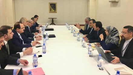 Irã e Síria consideram agenda para as próximas negociações de Astana