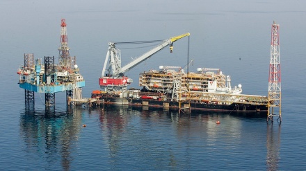 イラン国会エネルギー委員長、「敵は、石油・ガス制裁において成功できず」