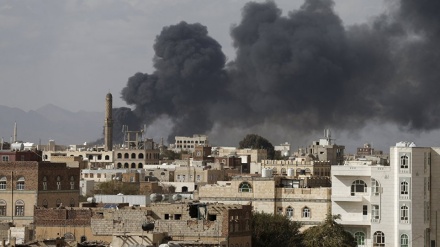 サウジアラビアの戦闘機が、イエメンの首都を爆撃