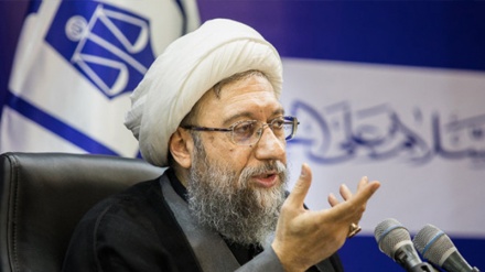イラン司法府長官、アメリカの司法制度の横暴な本質を強調