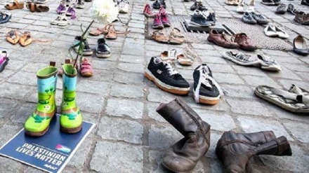 Filistinli aktivistler Brüksel’de 4500 Filistinli şehit için anıt dikti 