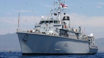 ब्रिटेन की 3 युद्धक नौकाओं ने क़तर की बंदरगाह पर लंगर डाला