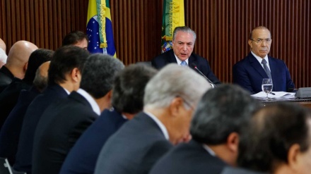Temer convoca reunião para discutir intervenção na segurança do Rio