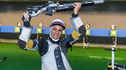 国際射撃連盟ワールドカップ、イラン女子選手が金メダルを獲得