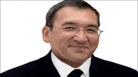 Собиқ Адлия вазири муддатидан олдин эркинликка чиқарилди