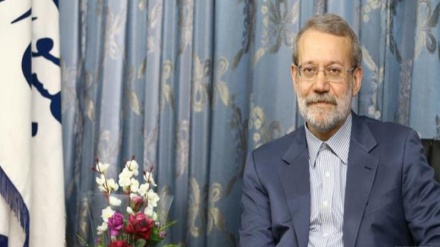 Laricani, Lübnan seçimlerini Nebih Berriye tebrikte bulundu