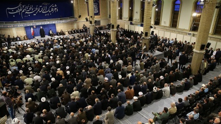 Puntos de vista del Líder de la Revolución Islámica de Irán (reunión con  autoridades del país)