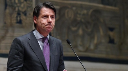 Conte a Tusk, impensabile farsi carico tutti migranti