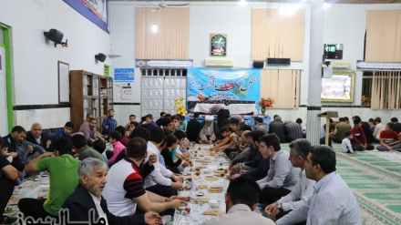Şanderməni came məçitədə sodə iftori sufrə