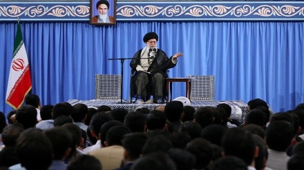 İslam inkılabı rehberinin son olaylarda Amerika’nın rolünü vurgulaması