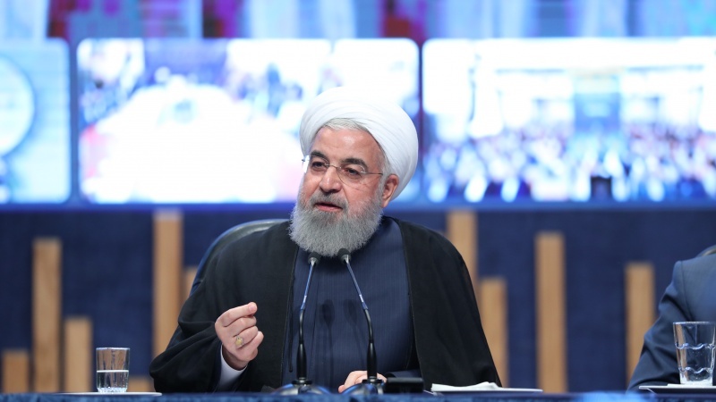 رئیس جمهوری ایران: صادرات نفت ایران پس از تحریم های آمریکا ادامه دارد