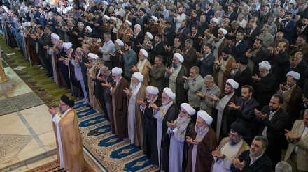 Ayatullah Khatami: Marekani na Umoja wa Ulaya hakuna wa kuaminiwa kati yao
