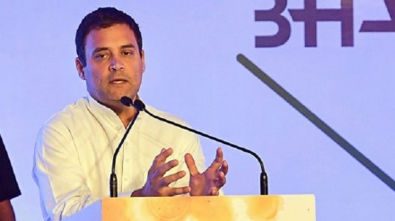 বিজয় মালিয়ার দেশত্যাগ ইস্যুতে জেটলির ইস্তফা চাইলেন রাহুল 