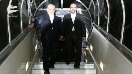 İroni xarici koon vəzir bə Rusiyə daxil be.