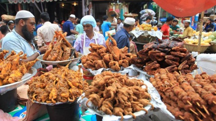 পুরান ঢাকার ঐতিহ্যবাহী ইফতার সামগ্রী