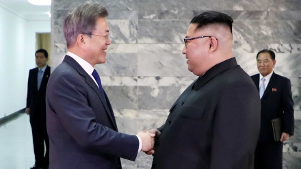 Líderes das duas Coreias reúnem-se em encontro surpresa