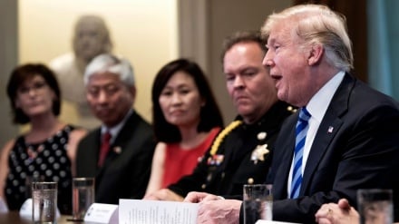 Ofensa de Trump: Diz que alguns migrantes são “animais”