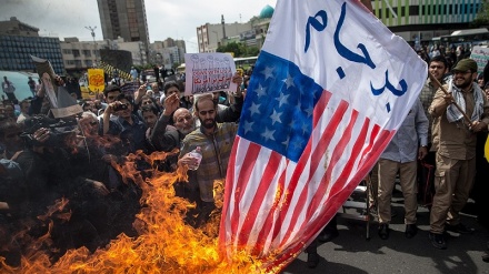 Iranians hold nationwide rallies to condemn US breach of contract