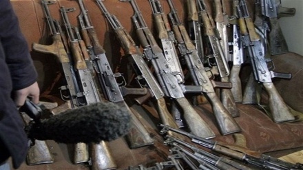 Afganistan güvenlik güçlerinden Taliban'a silah satışı