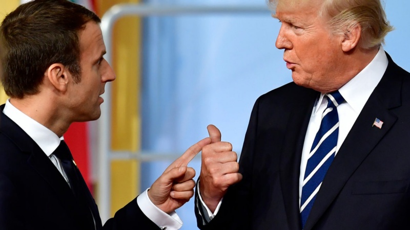 Presiden AS Donald Trump (kanan) dan Presiden Prancis Emmanuel Macron.