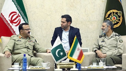 Comandante do Exército do Irã elogia cooperação regional com o Paquistão