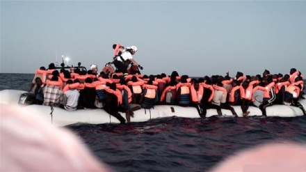 Spain offers to take in stranded refugee ship