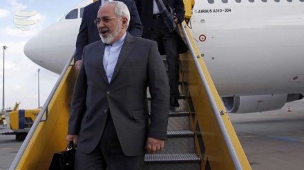 Rientro a Teheran di Zarif dopo visita in Sudafrica