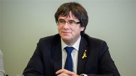 German prosecutors seek Puigdemont extradition to Spain
