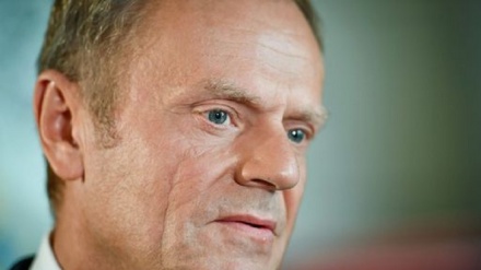Tusk: Ue si prepari agli 