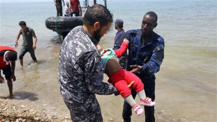 Three babies die, 100 people go missing after refugee boat sinks off Libya