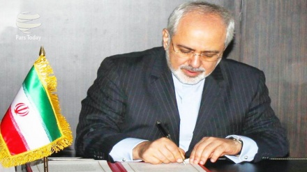 Membaca Ulang Kekejian Amerika terhadap Bangsa Iran