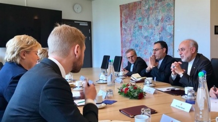 Chefe nuclear do Irã e primeiro-ministro da Noruega analisam questões de interesse mútuo em Oslo