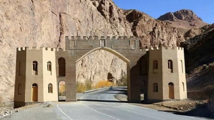  آمریکا  آثار باستانی افغانستان را تاراج کرده است