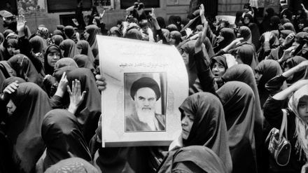 فیلم / بزرگداشت امام خمینی (ره) و قیام 15 خرداد در روسیه
