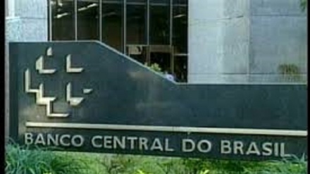 Economia, Brasile: banca centrale alza tassi 