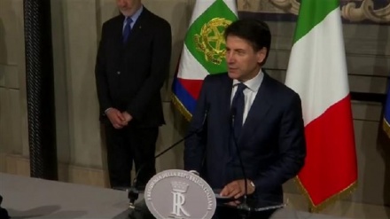 PM-Designate Conte reads out list of ministers; President says thank you