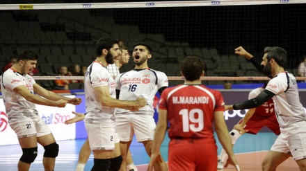 İran voleybolunun Polonya'ya karşı ezici üstünlüğü
