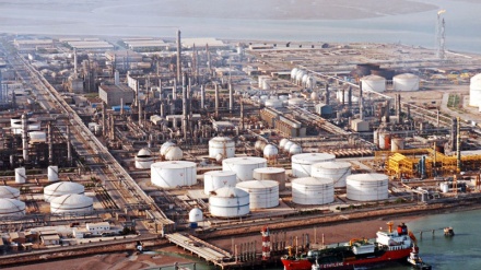 Содироти беш аз 3 миллиард долларии маҳсулоти петрошимии Эрон

