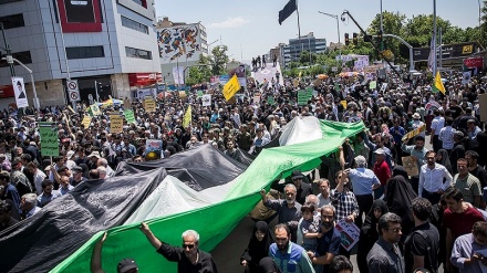 地域や世界のメディアがイラン人による世界ゴッツの日の行進の参加を報道