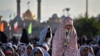 Shalat Idul Fitri di BerbagaI Wilayah Iran